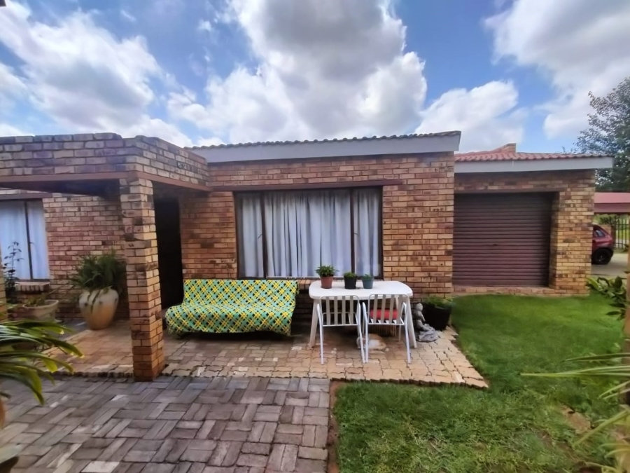 4 Bedroom Property for Sale in Vaal Park North West